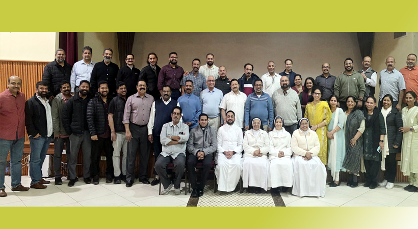 ചിക്കാഗോ സെന്റ് മേരീസ് ക്നാനായ കത്തോലിക്കാ ദേവാലയത്തില് പുതിയ പാരിഷ് കൗണ്സില് സ്ഥാനമേറ്റു