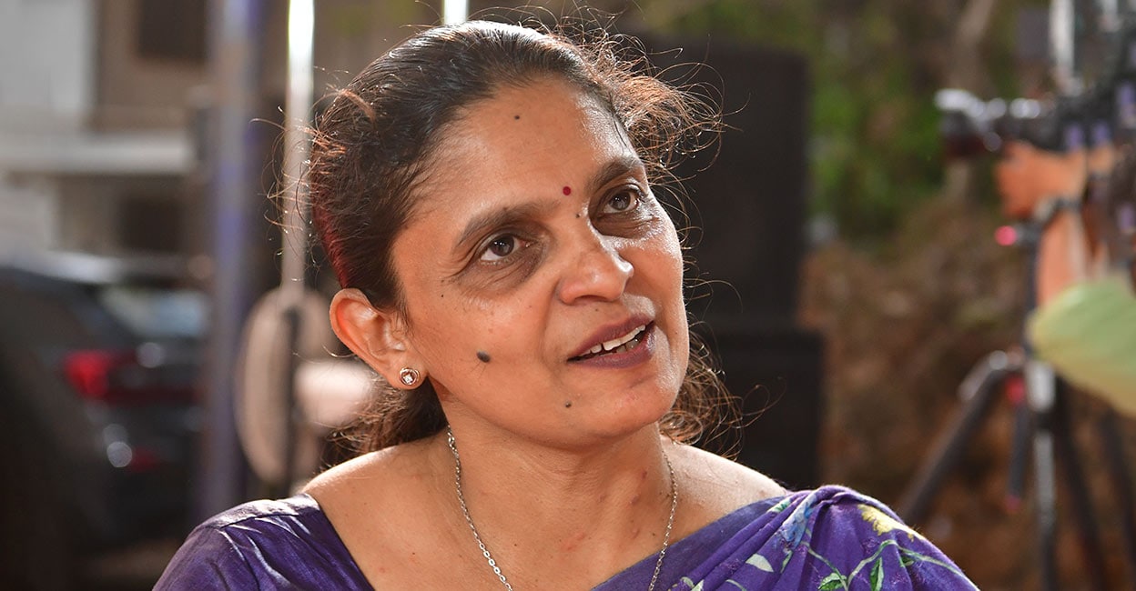 ജഡ്ജി ഹണി എം. വർഗീസിന് സ്ഥലംമാറ്റം; എറണാകുളം പ്രിൻസിപ്പൽ സെഷൻസ് ജഡ്ജിയായി കെ.കെ. ബാലകൃഷ്ണൻ ചുമതലയേൽക്കും