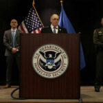 രണ്ടു മാസത്തിനൊടുവില്‍ മിനസോട്ടയിലെ ‘ഓപ്പറേഷന്‍ മെട്രോ സര്‍ജ് ‘ അവസാനിപ്പിക്കുന്നു: പ്രഖ്യാപനം നടത്തി ടോംഹോമന്‍