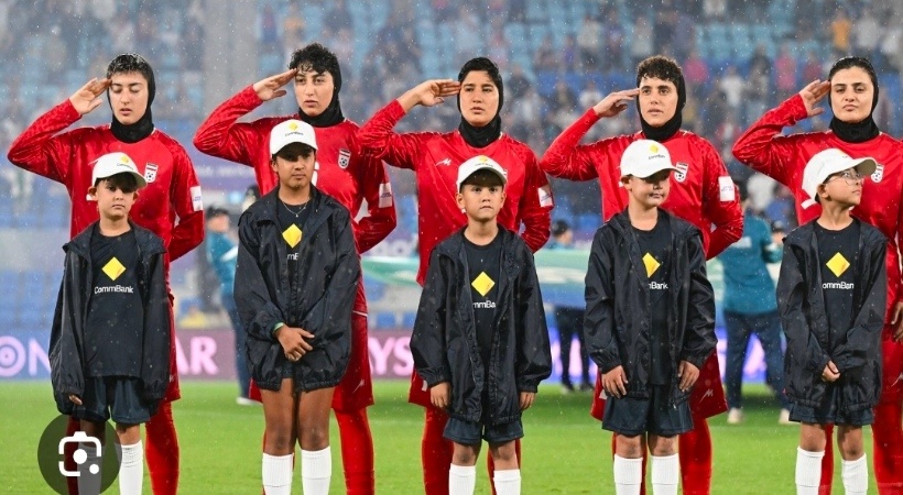 ഇറാനിയൻ വനിതാഫുട്ബോൾ ടീമിലെ അഞ്ച്അംഗങ്ങൾക്ക് ഓസ്‌ട്രേലിയ അഭയം നൽകി: പ്രഖ്യാപനം നടത്തിയത് ഓസ്ട്രേലിയൻ ആഭ്യന്തര മന്ത്രി 