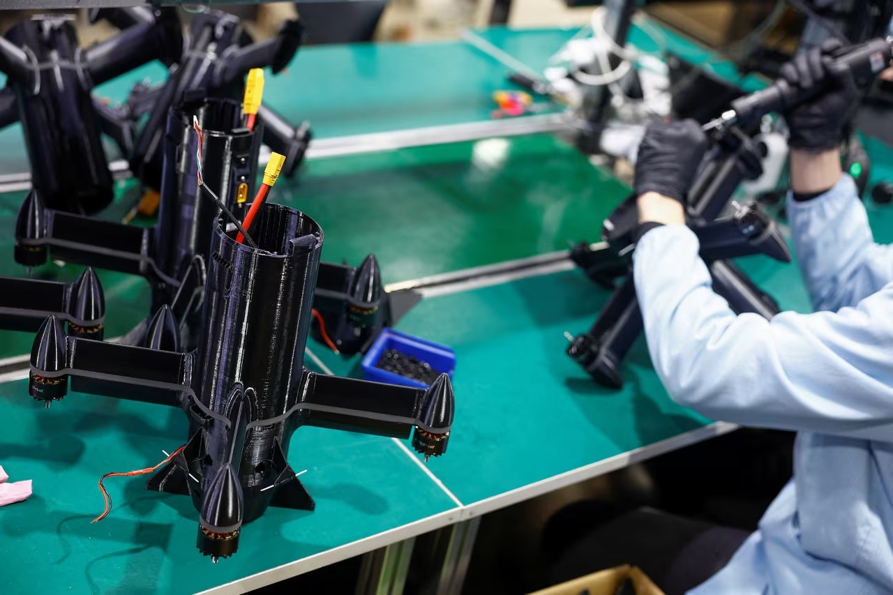 മിഡിൽ ഈസ്റ്റിൽ ഇറാൻ ഡ്രോണുകളെ തുരത്താൻ ഉക്രെയ്ൻ; സുരക്ഷാ കവചമൊരുക്കി സെലൻസ്‌കി പട!