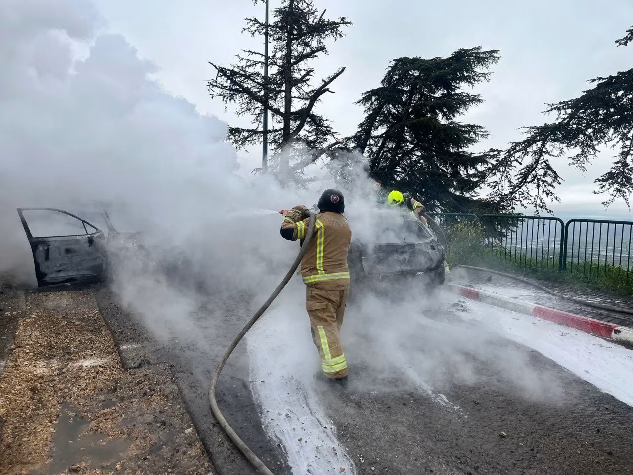 ഇസ്രായേൽ-ലെബനൻ അതിർത്തിയിൽ മിസൈലാക്രമണം; വാഹനത്തിനുള്ളിൽ കുടുങ്ങിയ ആൾ കൊല്ലപ്പെട്ടു
