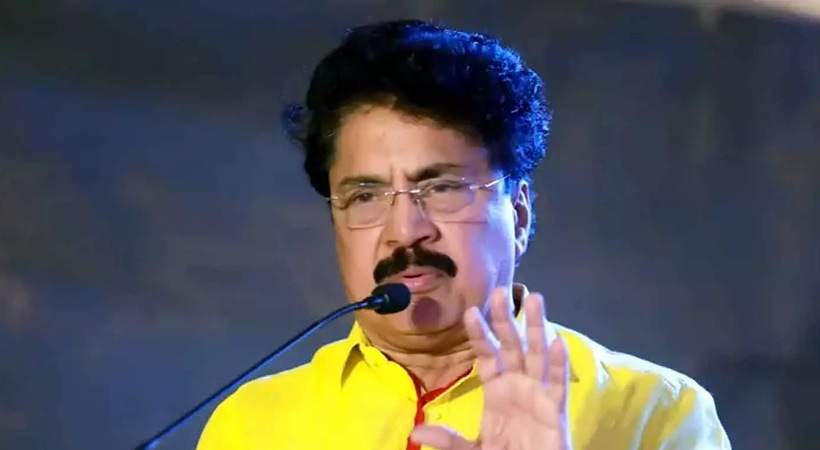 സ്വതന്ത്രനല്ല പി കെ ശശി; ഒറ്റപ്പാലത്ത് കോൺഗ്രസിന്റെ കൈപ്പത്തി ചിഹ്നത്തിൽ മത്സരിക്കും