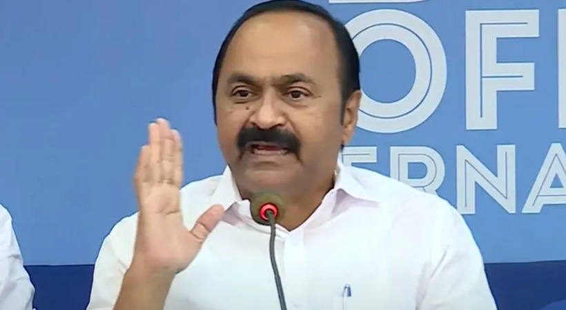 തിരുവനന്തപുരം മെഡിക്കല് കോളജില് തീപിടുത്തത്തിന് പിന്നാലെ അഞ്ച് പേര് മരിച്ചെന്ന വാര്ത്ത ഞെട്ടിക്കുന്നത്; അടിയന്തരമായി അന്വേഷണം പ്രഖ്യാപിക്കണം: പ്രതിപക്ഷ നേതാവ്