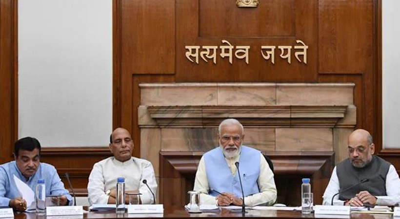 പശ്ചിമേഷ്യൻ സാഹചര്യം ഇന്ത്യയെ എങ്ങനെ ബാധിക്കുന്നു, അടിയന്തര യോഗം വിളിച്ച് പ്രധാനമന്ത്രി നരേന്ദ്ര മോദി