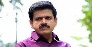 തൃക്കരിപ്പൂരിൽ സന്ദീപ് വാര്യർ ? എതിർത്ത് കാസർകോട് ഡി.സി.സി, പ്രതിഷേധം