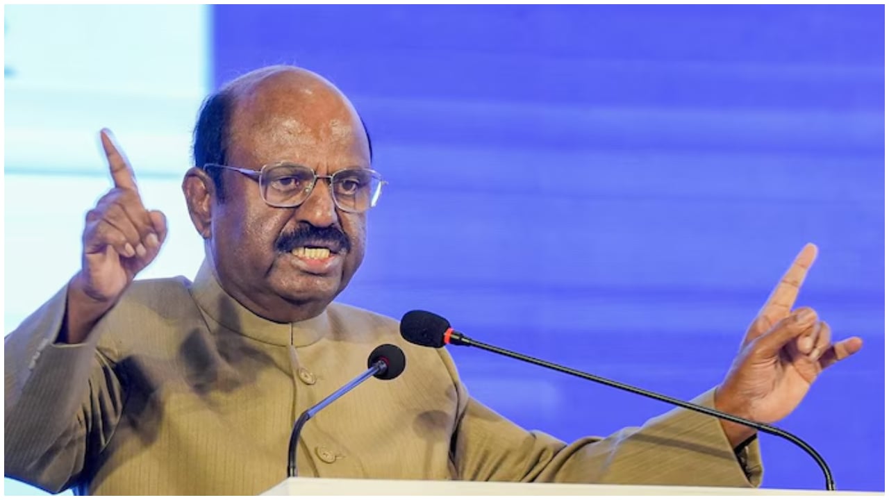 പശ്ചിമ ബംഗാൾ ഗവർണർ സ്ഥാനം ആനന്ദബോസ് രാജിവെച്ചു, സമ്മർദ്ദത്തിലാക്കി രാജിവെപ്പിച്ചെന്ന് മമത; ആർ എൻ രവി പുതിയ ഗവർണർ