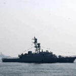 ഇറാന്റെ യുദ്ധക്കപ്പലിനെ അമേരിക്ക മുക്കിയപ്പോൾ രക്ഷാദൗത്യവുമായി ഇന്ത്യൻ നാവികസേനയും, തിരച്ചിൽ തുടരുന്നു