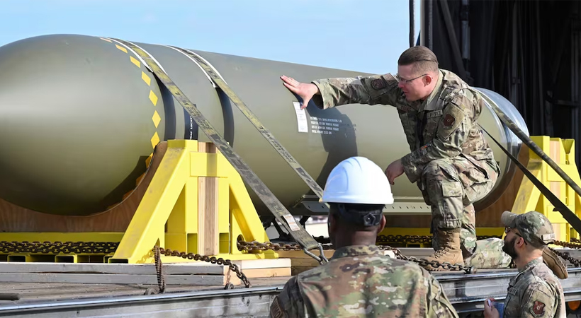 ഇറാനു നേരെ ബങ്കര്‍ ബസ്റ്റര്‍ ബോംബ് ആക്രമണം നടത്തി യുഎസ്