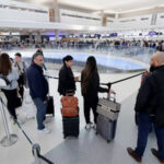 ഭാഗീക അടച്ചുപൂട്ടല്‍: വിമാനത്താവളങ്ങളില്‍ ട്രാന്‍സ്‌പോര്‍ട്ടേഷന്‍ സെക്യൂരിറ്റി അഡ്മിനിസ്‌ട്രേഷന്‍ ജീവനക്കാരുടെ എണ്ണത്തില്‍ റിക്കാര്‍ഡ് കുറവ്: ഐസിഇ ഏജന്റുമാരെ നിയമിക്കുമെന്നു ട്രംപ്