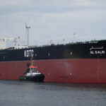 കുവൈറ്റിന്റെ കൂറ്റന്‍ എണ്ണക്കപ്പലായ അല്‍ സാല്‍മിക്കുനേരെ ദുബായില്‍ ഇറാന്റെ ആക്രമണം