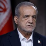 പോർച്ചുഗീസുകാരെ തുരത്തിയതിന്റെ ഓർമ്മ പുതുക്കി ഇറാൻ; തുറമുഖങ്ങൾ തടയാനുള്ള നീക്കം പരാജയപ്പെടുമെന്ന് ഇറാൻ പ്രസിഡന്റ്