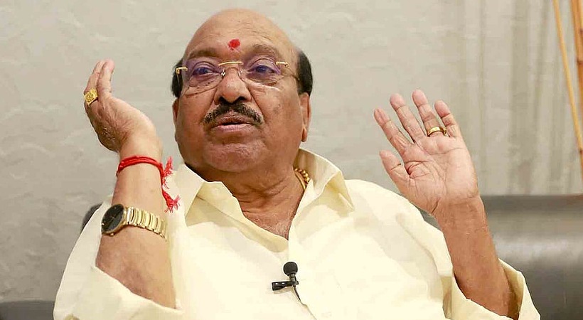 കോൺഗ്രസിലെ ‘മുഖ്യമന്ത്രി’ ചർച്ച:  കെ സി വേണുഗോപാലിനെ പുകഴ്ത്തി വെള്ളാപ്പള്ളി, ചെന്നിത്തലയും അപ്രസക്തനല്ല, സതീശന് പരിഹാസം