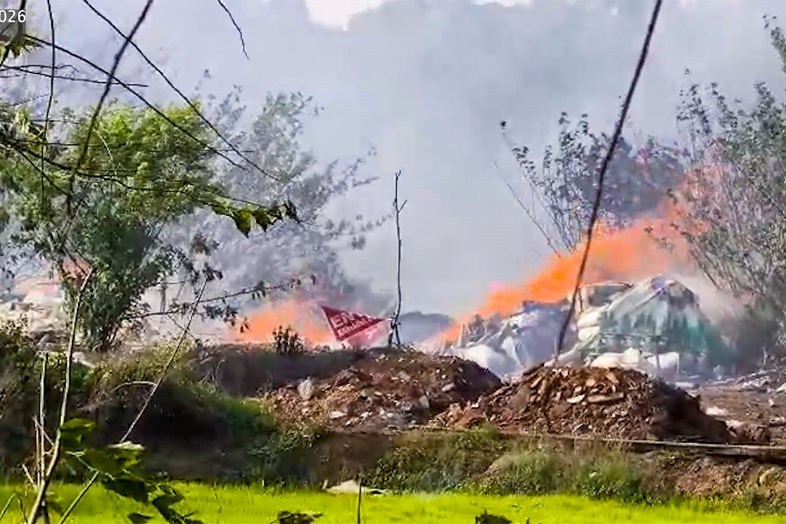 തൃശ്ശൂർ വെടിക്കെട്ട് അപകടം: കാരണം കടുത്ത ചൂടല്ലെന്ന് പെസോ; വീഴ്ചകൾ ഉണ്ടായെന്ന്  റിപ്പോർട്ട്