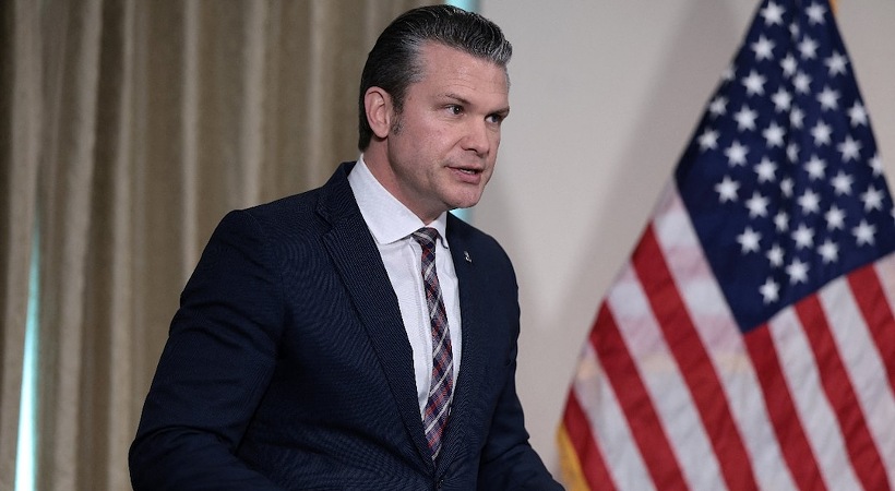 ഇറാൻ യുദ്ധം: യുഎസ് കോൺഗ്രസിൽ കടുത്ത ചോദ്യങ്ങൾ നേരിട്ട് പീറ്റ് ഹെഗ്‌സെത്ത്