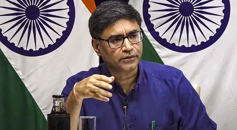 ഇന്ത്യന്‍ എണ്ണ ടാങ്കറിന് നേരെ ഇറാന്‍  നാവികസേന വെടിയുതിര്‍ത്തു: ഇന്ത്യ ഇറാൻ സ്ഥാനപതിയെ വിളിച്ച് വരുത്തി പ്രതിഷേധം അറിയിച്ചു