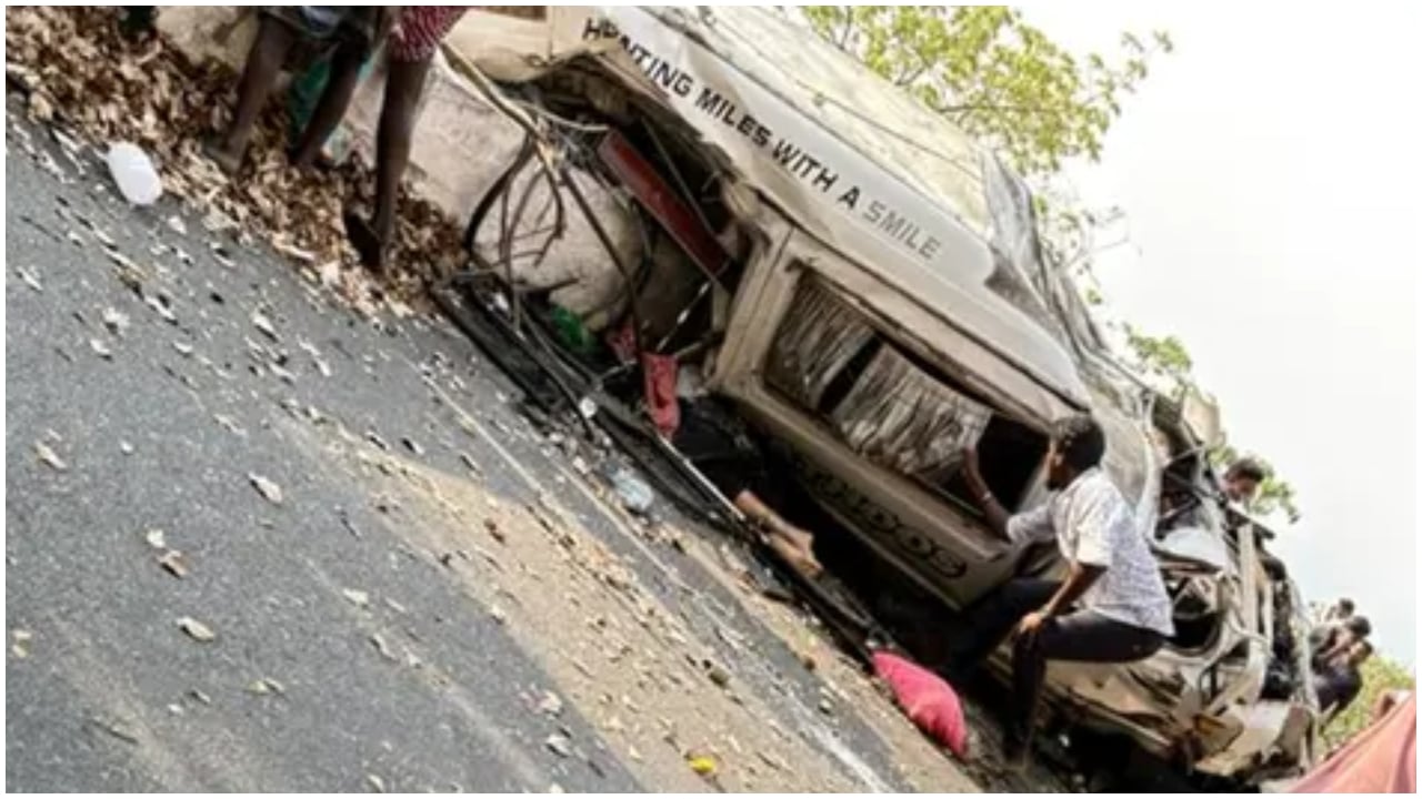 വാൽപ്പാറയിൽ മിനിവാൻ കൊക്കയിലേക്ക് മറിഞ്ഞ് അപകടം, മലപ്പുറത്തെ എട്ട് അധ്യാപകർക്ക് ജീവൻ നഷ്ടം