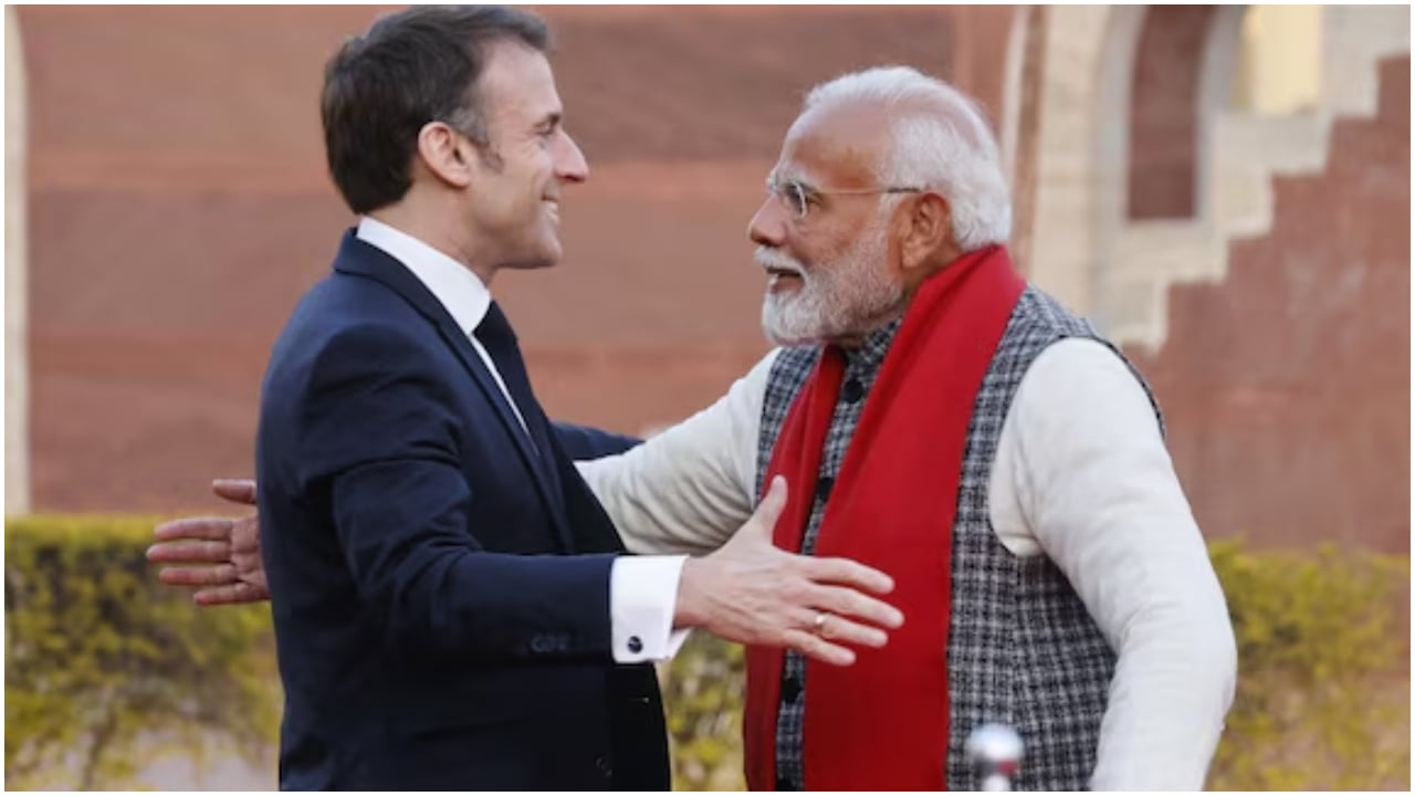 ഇന്ത്യൻ യാത്രക്കാർക്ക് ഫ്രാൻസിന്റെ സമ്മാനം; ട്രാൻസിറ്റ് വിസ ഒഴിവാക്കി, മക്രോണിനെ പ്രകീർത്തിച്ച് ഇന്ത്യ