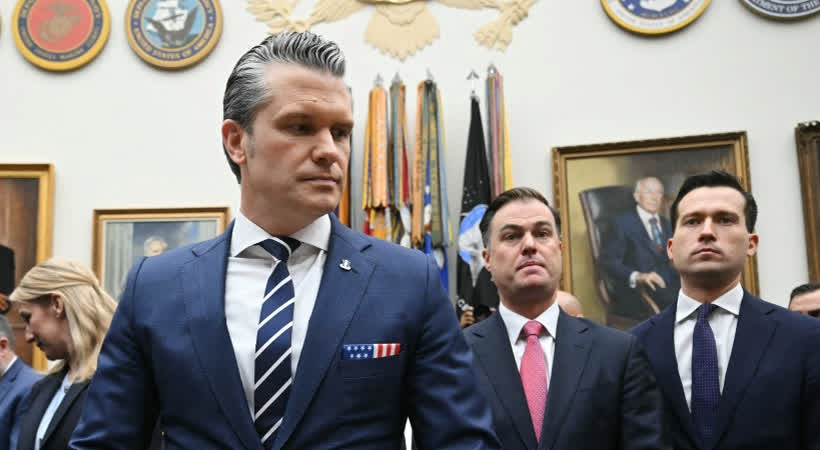 ഇറാന്‍ യുദ്ധത്തെച്ചൊല്ലി അമേരിക്കന്‍ പ്രതിരോധ സെക്രട്ടറിയും ഡമോക്രാറ്റിക് അംഗങ്ങളും തമ്മില്‍ കടുത്ത വാക്‌പോര്