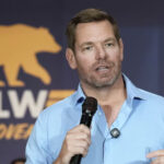 ലൈംഗീകാതിക്രമ ആരോപണത്തിനു പിന്നാലെ അമേരിക്കന്‍ കോണ്‍ഗ്രസില്‍ നിന്നും രാജിവെയ്ക്കുമെന്ന പ്രഖ്യാപനവുമായി എറിക് സ്വാള്‍വെല്‍