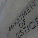 അമേരിക്കന്‍ മനുഷ്യാവകാശ സംഘടനയായ സതേണ്‍ പോവര്‍ട്ടി ലോ സെന്റര്‍ തീവ്രവാദ ഗ്രൂപ്പുകള്‍ക്ക് സഹായം നല്കിയെന്നു നീതിന്യായ വകുപ്പ്