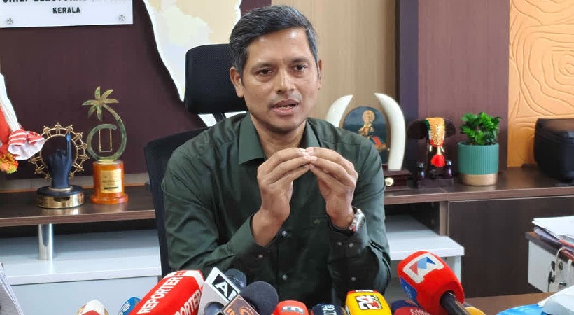 സംസ്ഥാനത്ത് 79.70 ശതമാനം പോളിംഗ്; നാളെ 8 മണിക്ക് വോട്ടെണ്ണൽ തുടങ്ങും, ആദ്യം പോസ്റ്റൽ വോട്ടുകൾ, എട്ടരയോടെ ഇവിഎം പൊട്ടിക്കും, ഫലപ്രഖ്യാപനം വൈകീട്ടോടെ