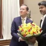 ഹോട്ടലിൽ വെച്ചുള്ള കൂടിക്കാഴ്ച തള്ളി വിജയ്; യുഎസ് അംബാസഡർ സെർജിയോ ഗോർ മുഖ്യമന്ത്രിയുടെ ഓഫീസിലെത്തി ചർച്ച നടത്തി