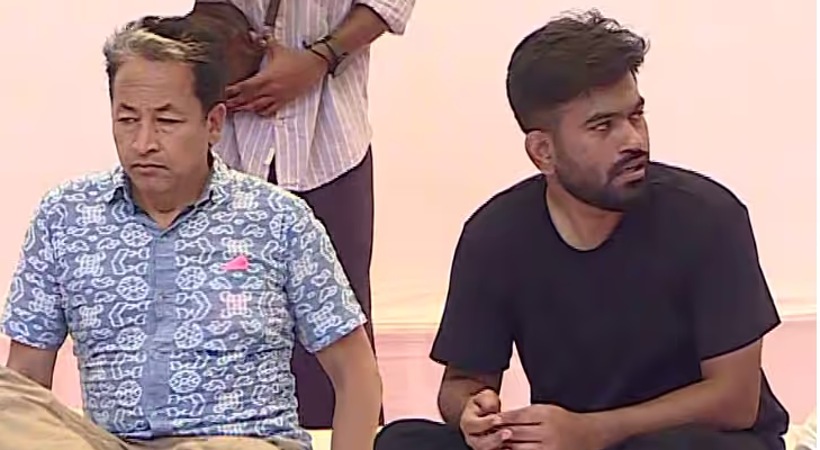 ധർമ്മേന്ദ്ര പ്രധാന്റെ രാജി ആവശ്യപ്പെട്ട് പ്രതിഷേധം ശക്തമാക്കി സിജെപി, സോനം വാങ്ചുക്ക് അനിശ്ചിതകാല നിരാഹാര സമരം തുടങ്ങി