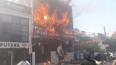 യുപിയിൽ കോച്ചിങ് സെന്ററിൽ വൻ തീപിടിത്തം: 14 മരണം; ധനസഹായം പ്രഖ്യാപിച്ച് സർക്കാർ