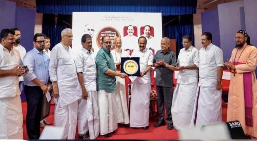 ആര്ച്ച് ബിഷപ്പ് മാര് കുര്യാക്കോസ് കുന്നശേരി ക്രിസ്തുവിന്റെ സ്നേഹത്തിന്റെയും കാരുണ്യത്തിന്റെയും സന്ദേശങ്ങള് ജീവിതത്തില് പ്രാവര്ത്തികമാക്കിയ പിതാവ്: മുഖ്യമന്ത്രി