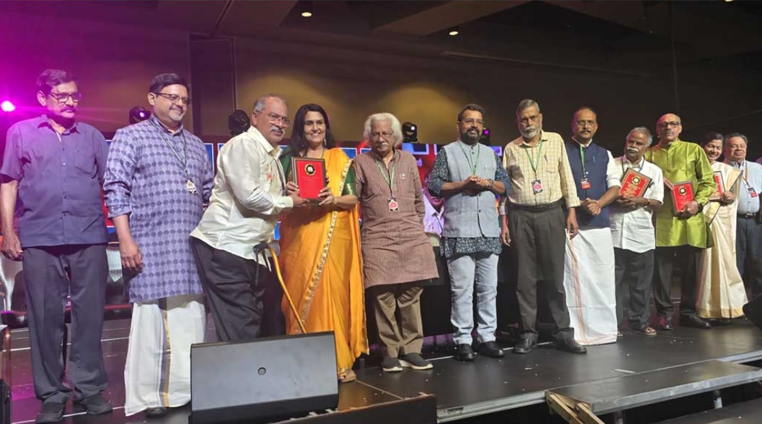 ”ലോകത്തെവിയെയായാലും മലയാളം കൂടെയുണ്ടാകണം…” ഫൊക്കാന കണ്‍വന്‍ഷന്‍ സാഹിത്യ സമേമേളനത്തിന് തിരികൊളുത്തി അടൂര്‍ ഗോപാലകൃഷ്ണന്‍