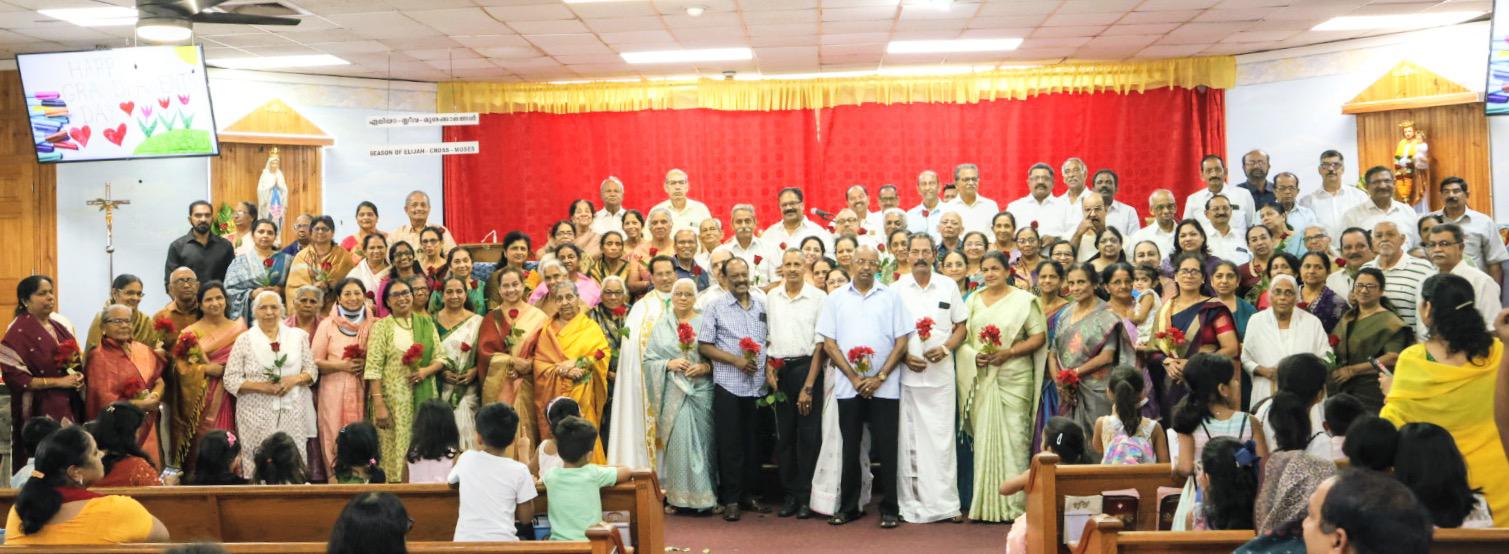 ഗ്രാൻഡ് പേരെന്റ്സ് ഡേ ആഘോഷമാക്കി ടാമ്പായിലെ കുഞ്ഞുങ്ങൾ
