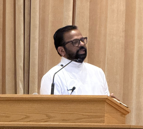 ഉത്തമഗീതം സ്നേഹത്തിന്റെ വിശുദ്ധിയും ദാമ്പത്യത്തിന്റെ മഹത്വവും സമർപ്പണത്തിന്റെ ആഴവും വെളിപ്പെടുത്തുന്ന ദിവ്യസന്ദേശം :റവ. ജെയിംസ് കെ ജോൺ