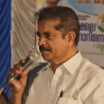 അടുക്കാതെ അടൂർ പ്രകാശ്, പരാതിയുമായി എഐസിസിക്ക് മുന്നിലേക്ക്; കോൺഗ്രസിൽ അസാധാരണ പ്രതിസന്ധി, നേതൃത്വം ഇടപെട്ടേക്കും