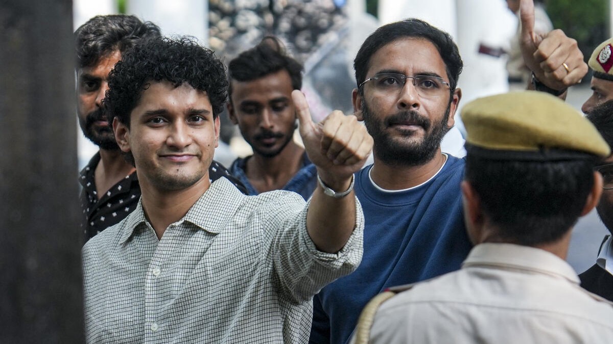 ജന്തർ മന്തർ പ്രതിഷേധം: അശുതോഷ് റാങ്ക, സൗരവ് ദാസ് എന്നിവരുടെ ജുഡീഷ്യൽ കസ്റ്റഡി നീട്ടി